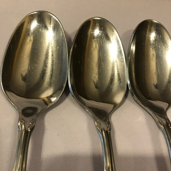 Oneida Victorian Manor Tablespoon Set of 4 Stainless Cutlery Flatware - Picture 3 of 5